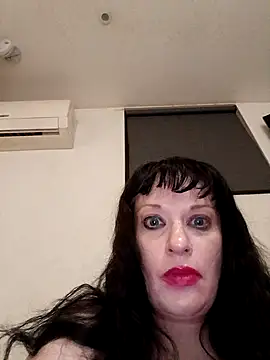 Snapshot of kylliexx chatting on 11/07/25, 12:27 kylliexx online show from 11/07/25, 12:27