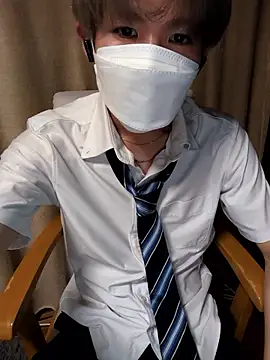 Snapshot of hayato_07 chatting on 06/14/26, 12:07 hayato 07 online show from 06/14/26, 12:07