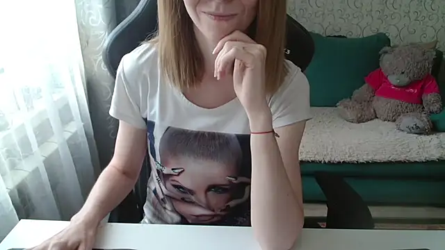 Snapshot of -Millamanka- chatting on 05/24/26, 03:50 -Millamanka- online show from 05/24/26, 03:50