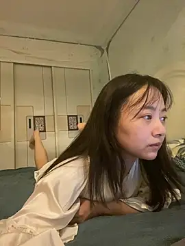 Snapshot of CRROO-AA chatting on 06/01/26, 11:34 CRROO-AA online show from 06/01/26, 11:34