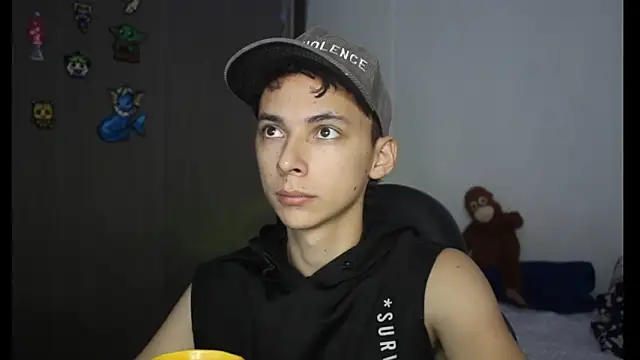 Snapshot of archi_love chatting on 12/08/24, 10:36 archi love online show from 12/08/24, 10:36