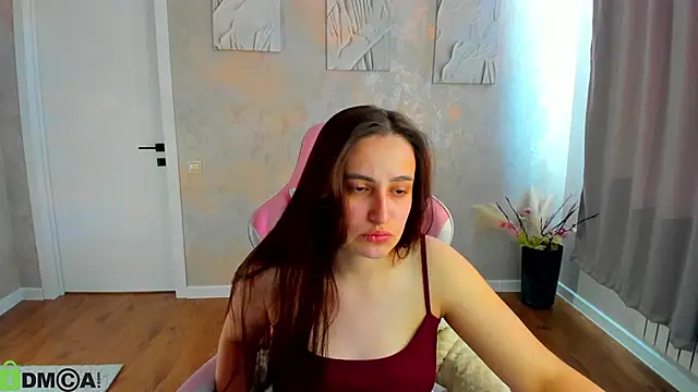 Elizabet Colllins online show from 06/04/26, 01:22