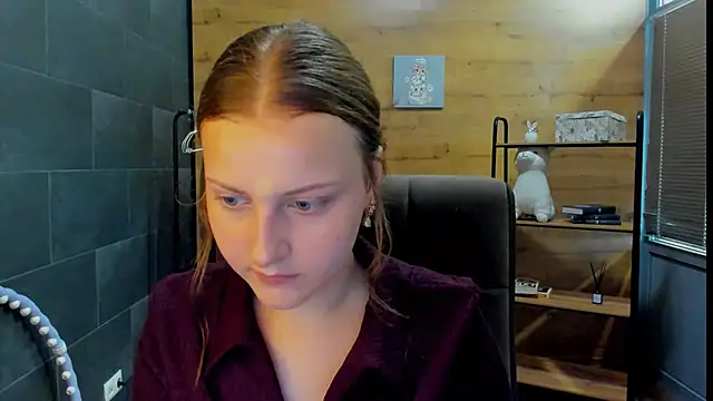 Snapshot of LauraaJohnson chatting on 05/20/26, 01:06 LauraaJohnson online show from 05/20/26, 01:06