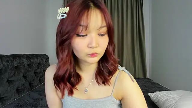 Snapshot of laylasweet_ chatting on 05/26/26, 11:17 laylasweet online show from 05/26/26, 11:17