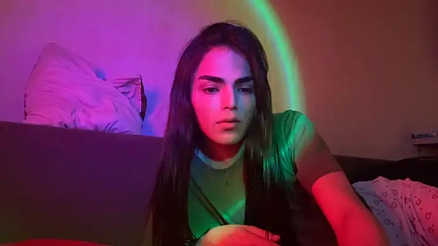Snapshot of MarlyJess chatting on 06/11/26, 12:32 MarlyJess online show from 06/11/26, 12:32