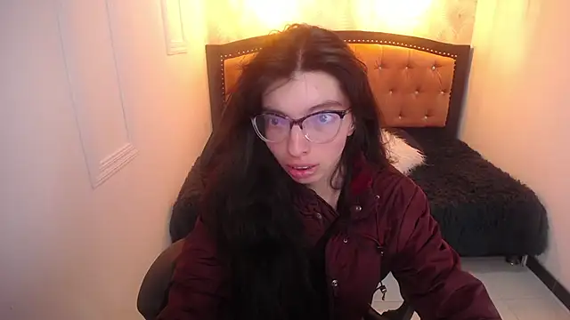 Snapshot of Allyshon_ chatting on 06/30/26, 07:48 Allyshon online show from 06/30/26, 07:48