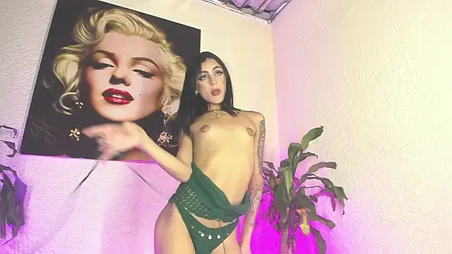 Violeta Alvarez online show from 06/15/26, 07:05