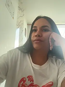 NoahJade online show from 06/28/26, 06:47