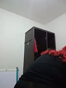 Snapshot of bruja_sscarlata chatting on 06/02/26, 07:05 bruja sscarlata online show from 06/02/26, 07:05
