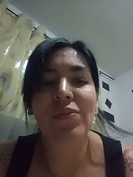 Snapshot of dhanya_moon chatting on 06/17/26, 03:31 dhanya moon online show from 06/17/26, 03:31