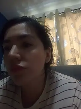 Snapshot of dhanya_moon chatting on 07/05/26, 09:00 dhanya moon online show from 07/05/26, 09:00