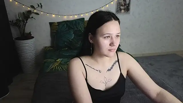 Tori cute online show from 06/15/26, 02:25