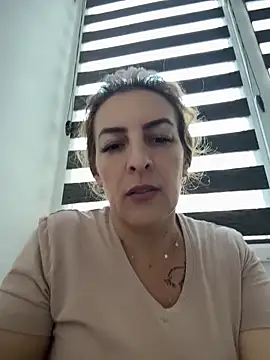 Hot-Milf4U online show from 06/20/26, 04:26
