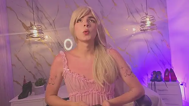 lanadoll20 online show from 06/03/26, 12:57