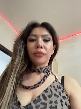 Snapshot of JessicaNichols_ chatting on 06/17/26, 10:17 JessicaNichols online show from 06/17/26, 10:17