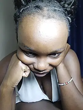 Snapshot of Sexymaurine chatting on 06/20/26, 01:14 Sexymaurine online show from 06/20/26, 01:14
