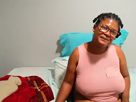 CandyYumsAerolaXX online show from 06/21/26, 07:27