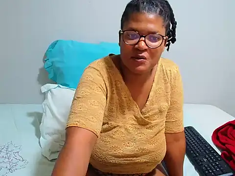 CandyYumsAerolaXX online show from 06/25/26, 07:13