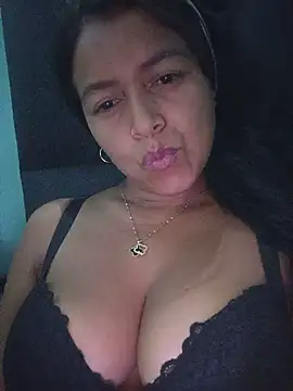 Ateneaxxxx online show from 05/20/26, 03:56