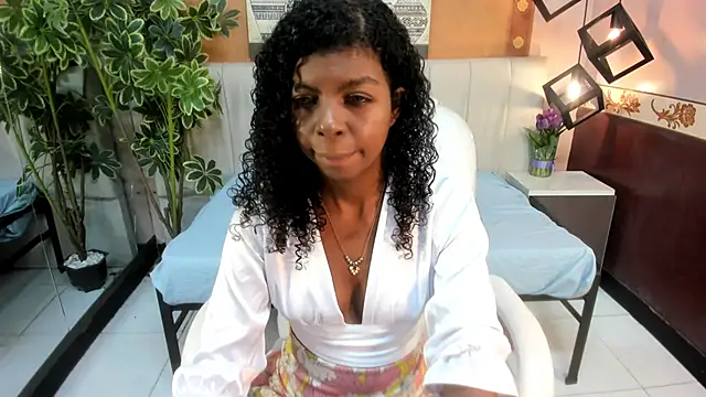 XtinaRave online show from 06/05/26, 07:52