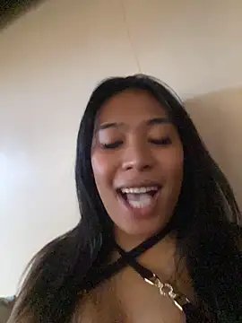 hugecock tamira online show from 06/16/26, 03:20