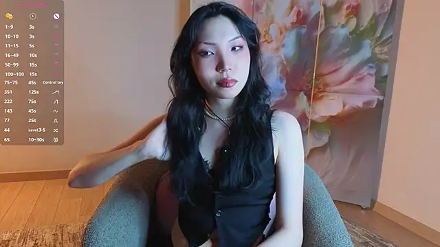 KristanTienken online show from 06/26/26, 02:05