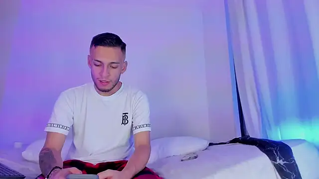  Kevin xxx online show from 09/26/25, 05:55