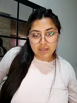 morena95  online show from 05/26/26, 12:56