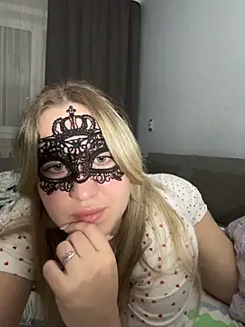 MarieHeartt online show from 06/11/26, 06:39