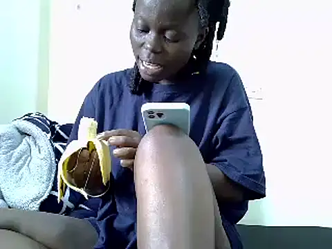 ebonycurvedass online show from 06/18/26, 10:30