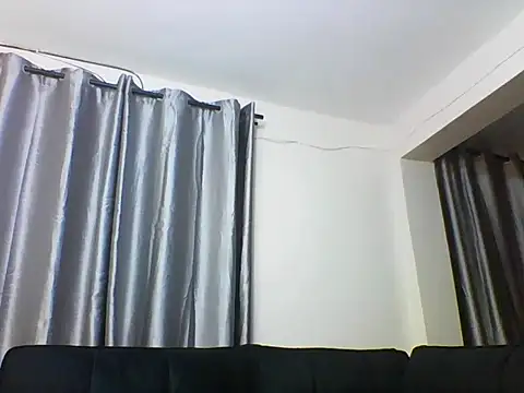 Snapshot of cythuu03 chatting on 06/22/26, 03:25 cythuu03 online show from 06/22/26, 03:25
