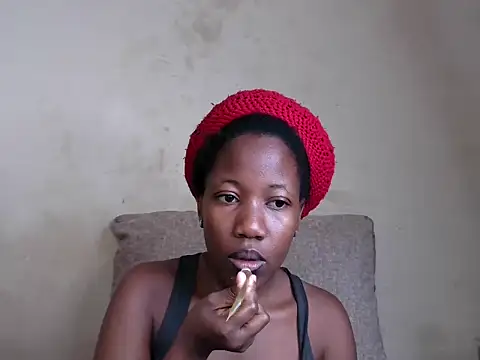 Snapshot of luvone_smith chatting on 06/02/26, 11:40 luvone smith online show from 06/02/26, 11:40