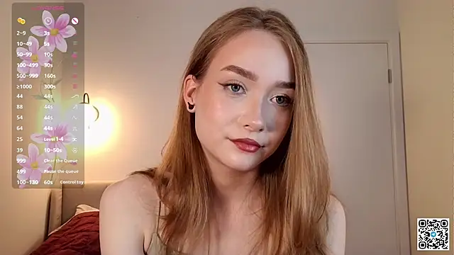 Snapshot of CassieVale chatting on 06/15/26, 09:39 CassieVale online show from 06/15/26, 09:39
