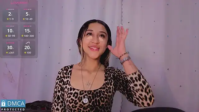 isa sweet1  online show from 06/24/26, 11:09