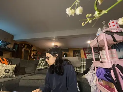 B4BYJINX online show from 05/26/26, 03:52
