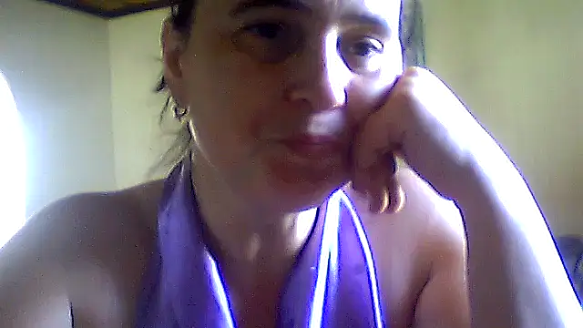 Snapshot of AniaCool77 chatting on 06/09/26, 05:41 AniaCool77 online show from 06/09/26, 05:41