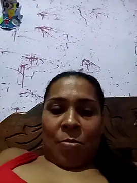 Snapshot of TuGatica_sexy chatting on 07/11/26, 06:43 TuGatica sexy online show from 07/11/26, 06:43