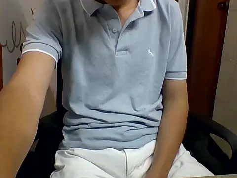 Snapshot of maskedboytv chatting on 05/24/26, 04:56 maskedboytv online show from 05/24/26, 04:56