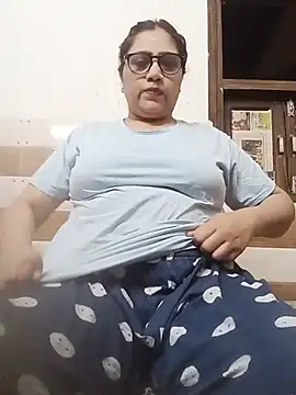 yourchahat27 online show from 06/01/26, 06:42