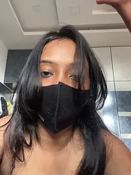 Snapshot of livia_dolls chatting on 06/19/26, 10:41 livia dolls online show from 06/19/26, 10:41