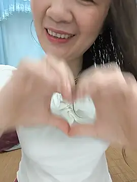 Snapshot of Lye_lovely chatting on 06/26/26, 01:15 Lye lovely online show from 06/26/26, 01:15