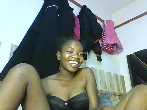 aliana082169 online show from 05/22/26, 06:53