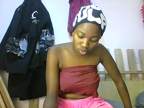 aliana082169 online show from 05/26/26, 11:17