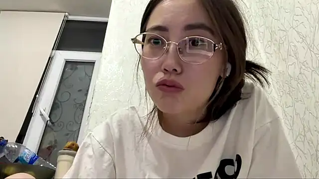 Snapshot of VickieTrudo chatting on 06/15/26, 09:06 VickieTrudo online show from 06/15/26, 09:06