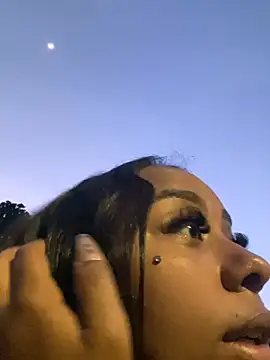 jhenannyy online show from 06/10/26, 09:08