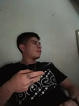 Snapshot of Oliver_LA chatting on 07/19/26, 11:47 Oliver LA online show from 07/19/26, 11:47