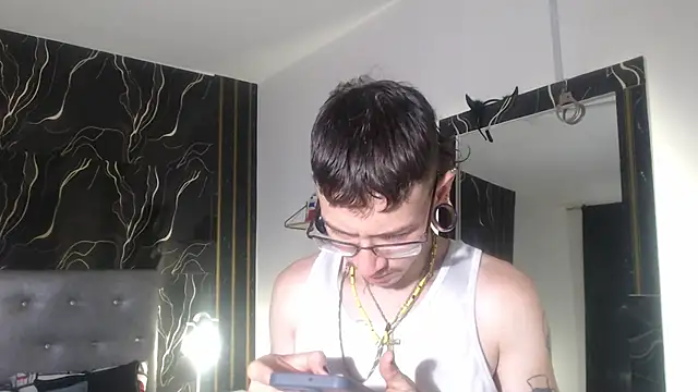 Snapshot of Ryan_Owenss chatting on 07/02/26, 03:06 Ryan Owenss online show from 07/02/26, 03:06