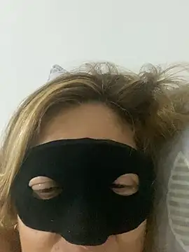 lulupiecitosamor online show from 06/21/26, 11:40