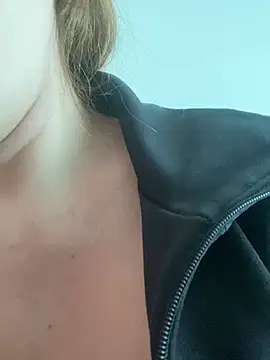 lulupiecitosamor online show from 07/06/26, 02:36