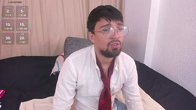 Snapshot of max_ed chatting on 07/04/26, 11:49 max ed online show from 07/04/26, 11:49
